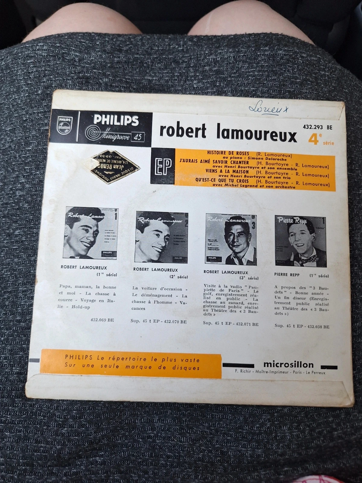 Vinil 45T Robert Lamoureux Histoire de roses – photo 2
